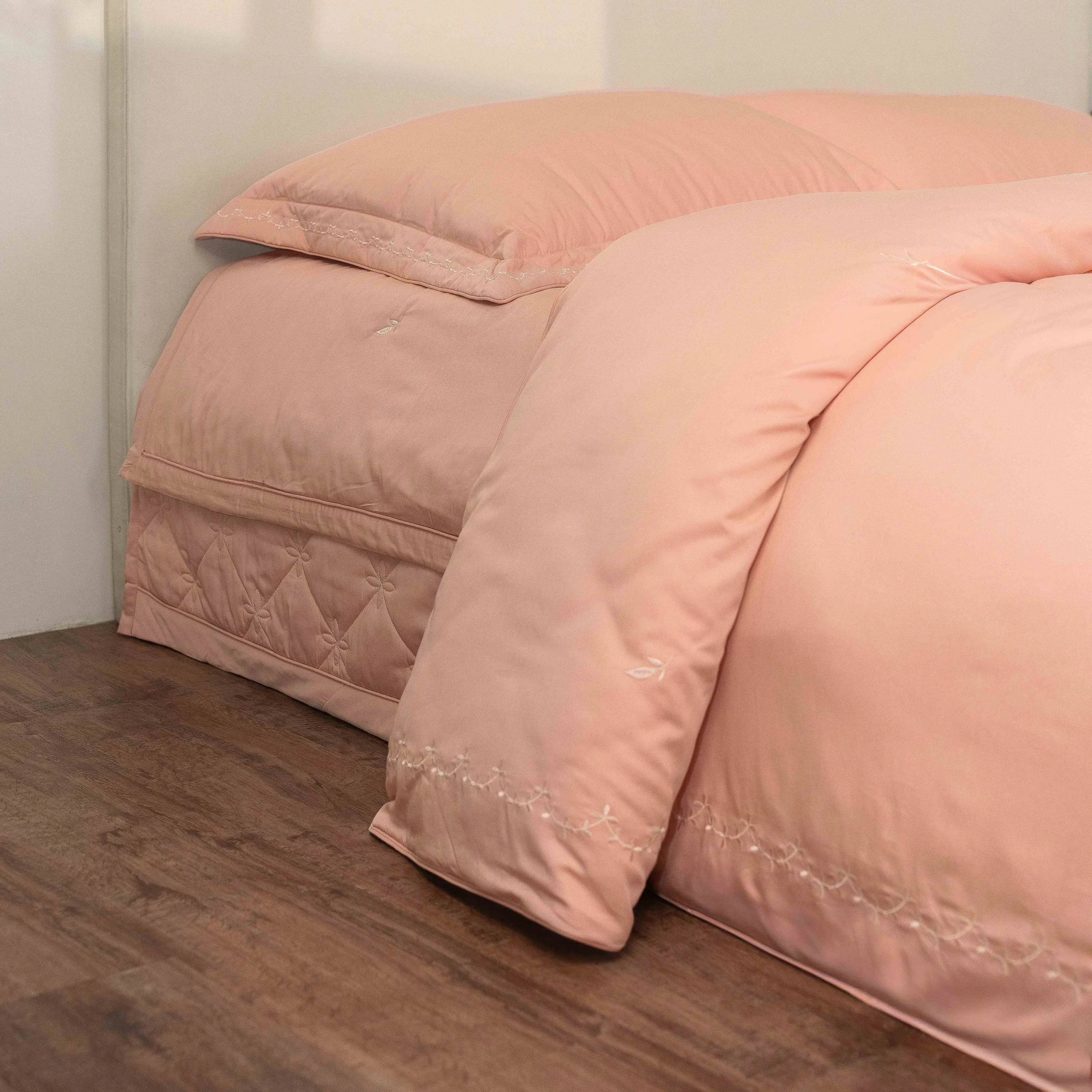 Blush - ESMOC27008